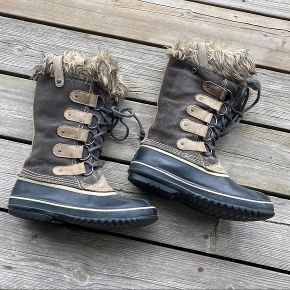 Sorel Joan Of Arctic Dark Brown Boots - Picture 1 of 15